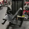 Láberősítő gép - lábnyújtás (Leg Extension)